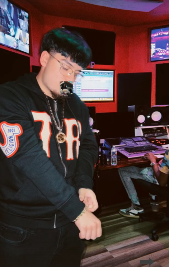 GUEROOOO in the studio